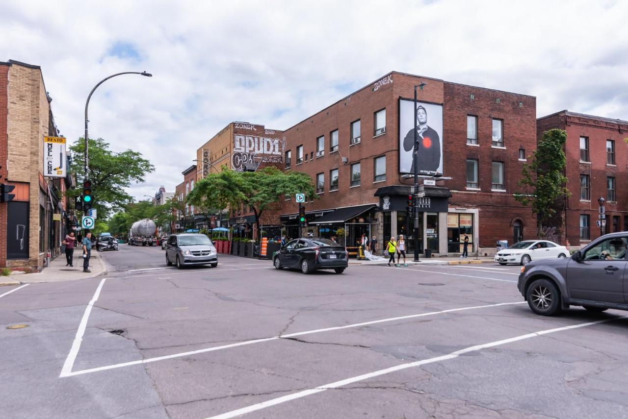 Apartment Elegant & Perfectly Located By Atwater Market By Den Stays